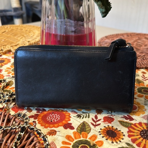 Chloe black double flap wallet on a chain - Picture 3 of 7